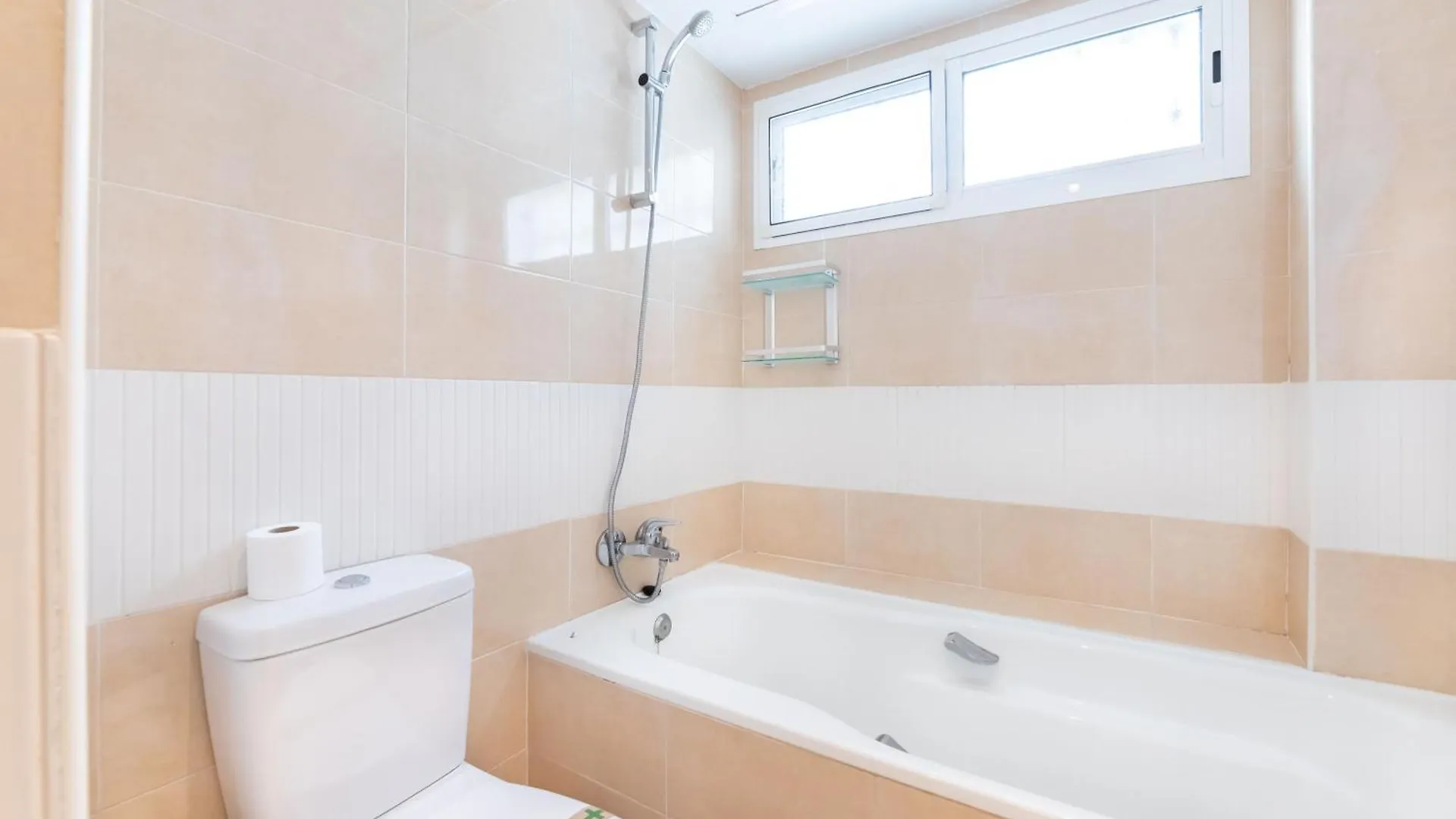Cozy 4 Bedroom Townhouse With Swimming Pool Марбелья 0*,  Испания